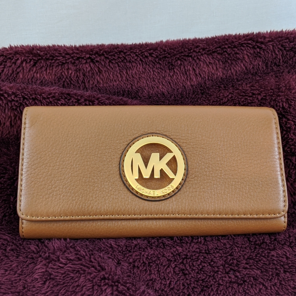 Michael Kors wallet